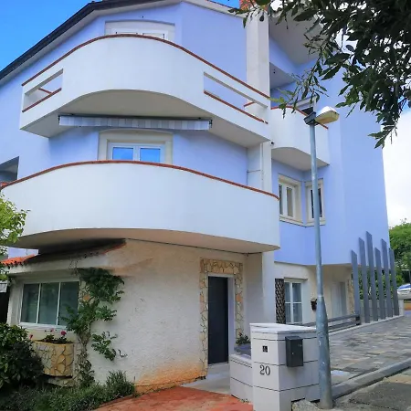 Bilic With Garden & Swimming Pool - 50m From The Apartment