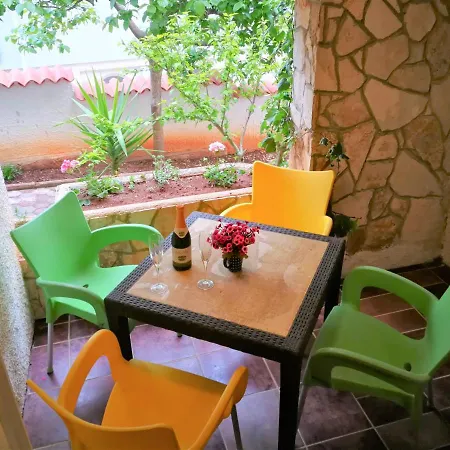 Bilic With Garden & Swimming Pool - 50m From The Apartment *